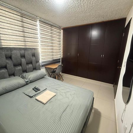 Hermosa Habitacion A Una Cuadra Del Ventura Plaza 3 Cúcuta エクステリア 写真