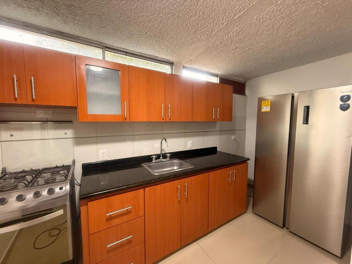 Hermosa Habitacion A Una Cuadra Del Ventura Plaza 3 Cúcuta エクステリア 写真